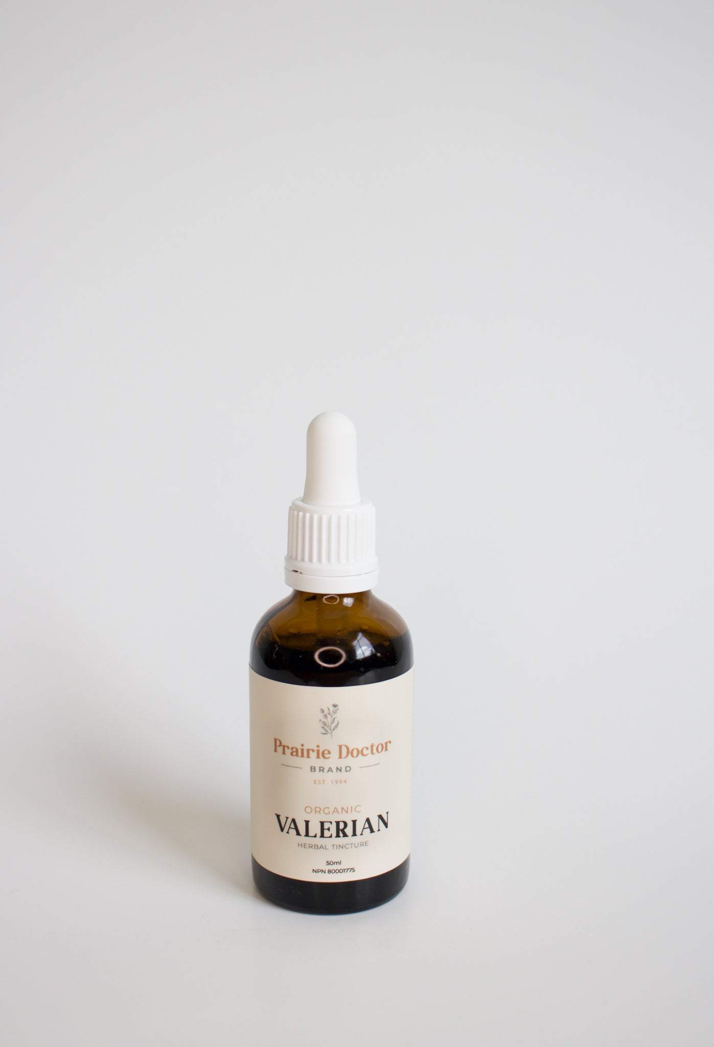 Our organic Valerian herbal tincture is crafted using organic, sustainably sourced Valerian root. Valerian is known for being a mild, natural sedative that can support better sleep as well as feelings of calmness and relaxation.